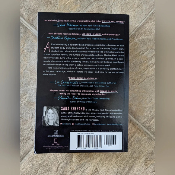 Reputation everybody's got something to hide novel, Sara Shepard paperback book - Picture 3 of 3